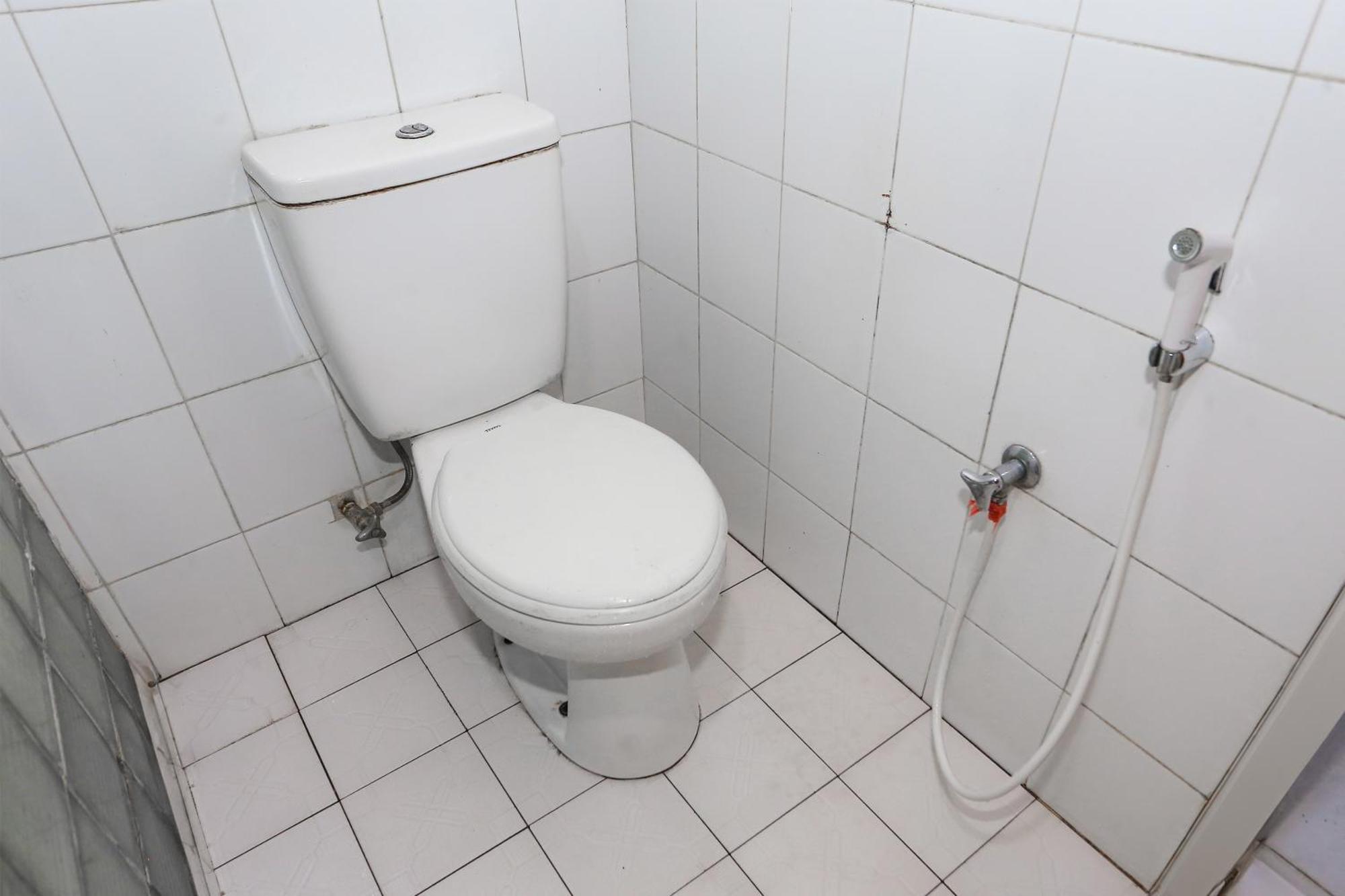 Capital O 93349 Hotel Gondangdia 보고르 외부 사진