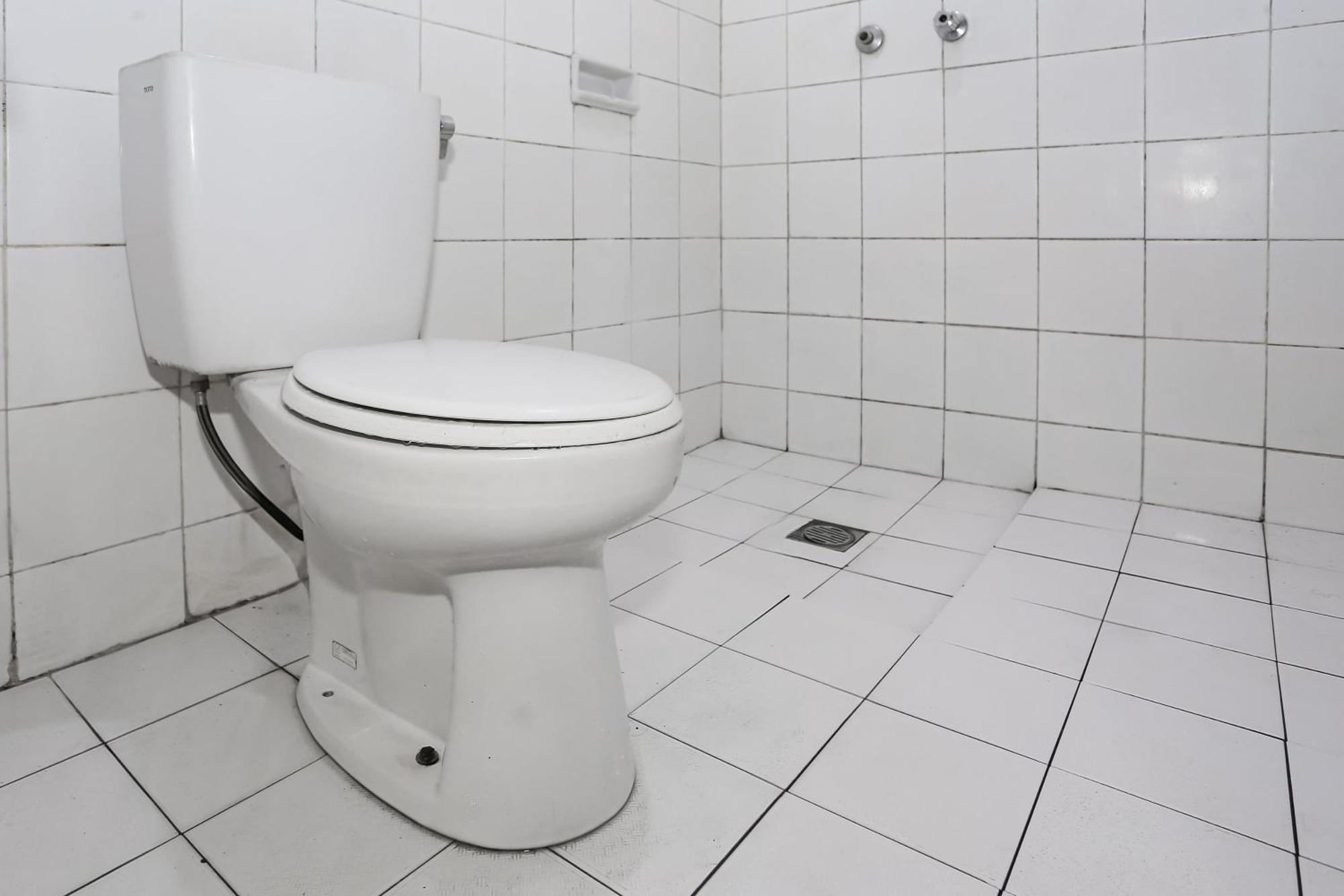 Capital O 93349 Hotel Gondangdia 보고르 외부 사진