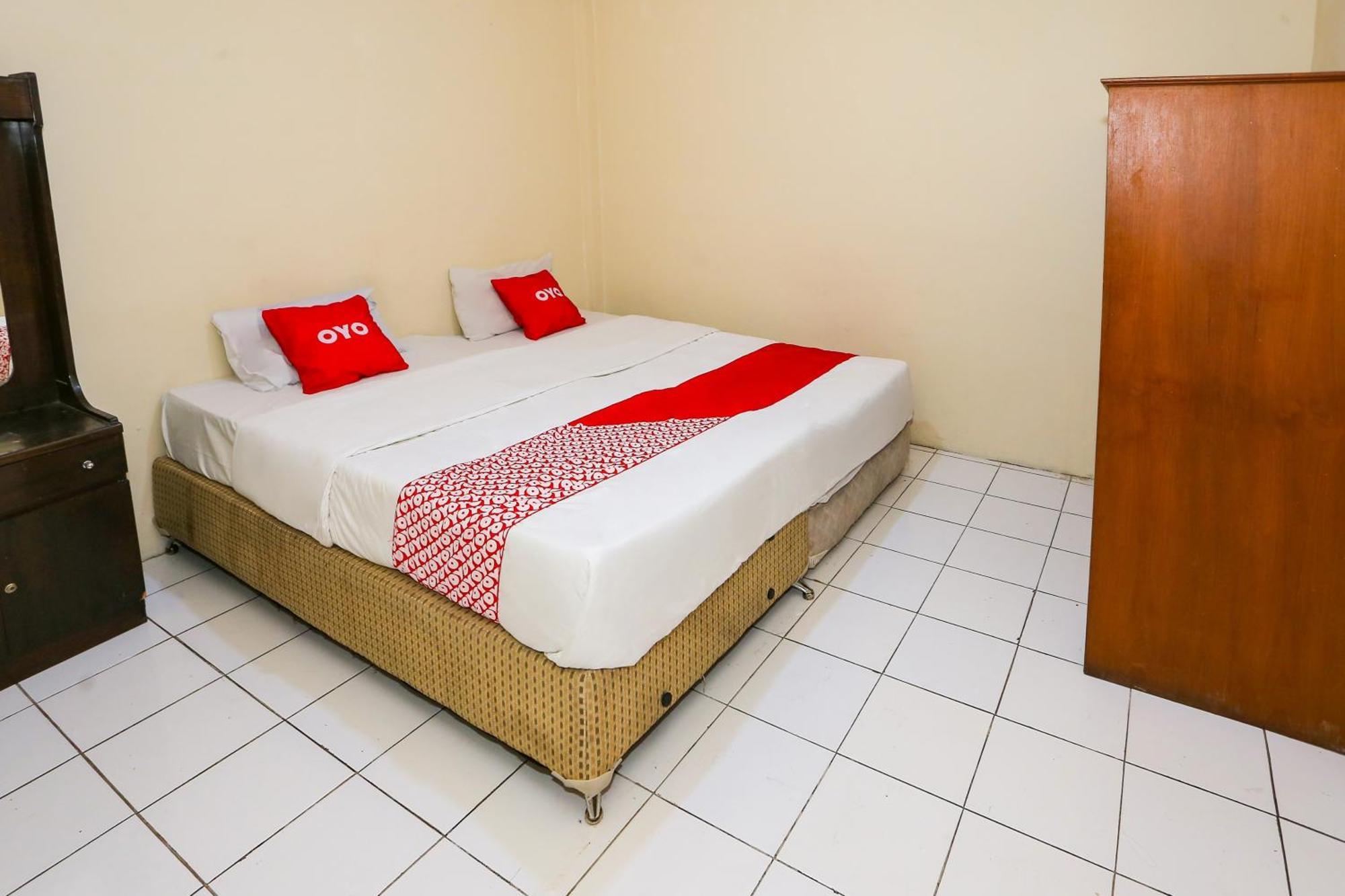 Capital O 93349 Hotel Gondangdia 보고르 외부 사진